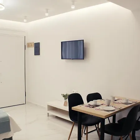 Saan Luxury Living Apartment *