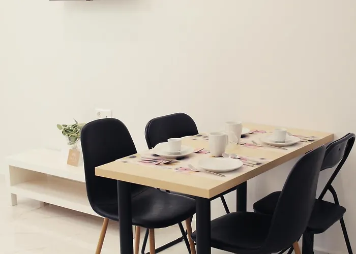 Saan Luxury Living Apartment