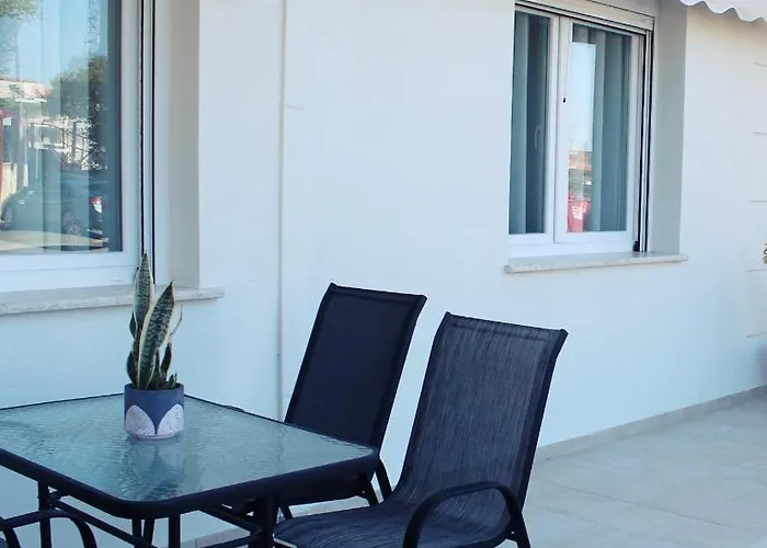 Saan Luxury Living Apartment
